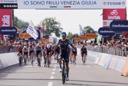 Giro d’Italia, Alec Segaert da saltare il banco e vince la dodicesima tappa