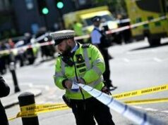 Londra, incendio doloso in ex sinagoga: indaga l’antiterrorismo. Vertice a Downing Street su antisemitismo