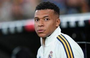 Mbappé, la vacanza in Sardegna fa infuriare i tifosi del Real: “Vattene”