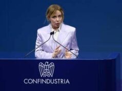Meloni cita Virgilio all’assemblea di Confindustria: “Così si sale alle stelle”