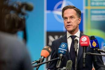Nato, Rutte: “Alleati accelerano verso obiettivo 5%, miliardi di euro aggiuntivi per spese difesa”