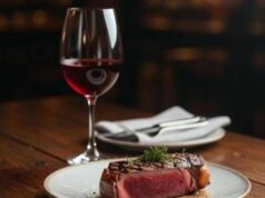 No a vino e carne rossa, il doppio divieto di Garattini a tavola