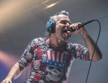 Pelù e lo show denuncia al Concertone primo maggio: “Mussolini traditore morto sul lavoro”