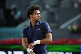 Roland Garros, Fils salta il torneo per infortunio