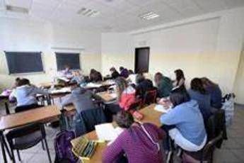 Scuola, Anief su rinnovo ccnl 2025-27: parità trattamento precari buoni pasto e compensi per formazione