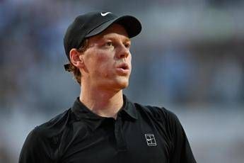 Sinner, Cacciari lo stronca: “Contro Federer e Nadal perderebbe. Finale Roma? Noiosa”