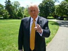 Trump tifoso alle Finali Nba, in tribuna per Knicks-Spurs a New York