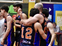 BluOrobica batte Saronno ai supplementari e si salva. La schiacciata di Odiphiri all’ultimo secondo è una liberazione Basket