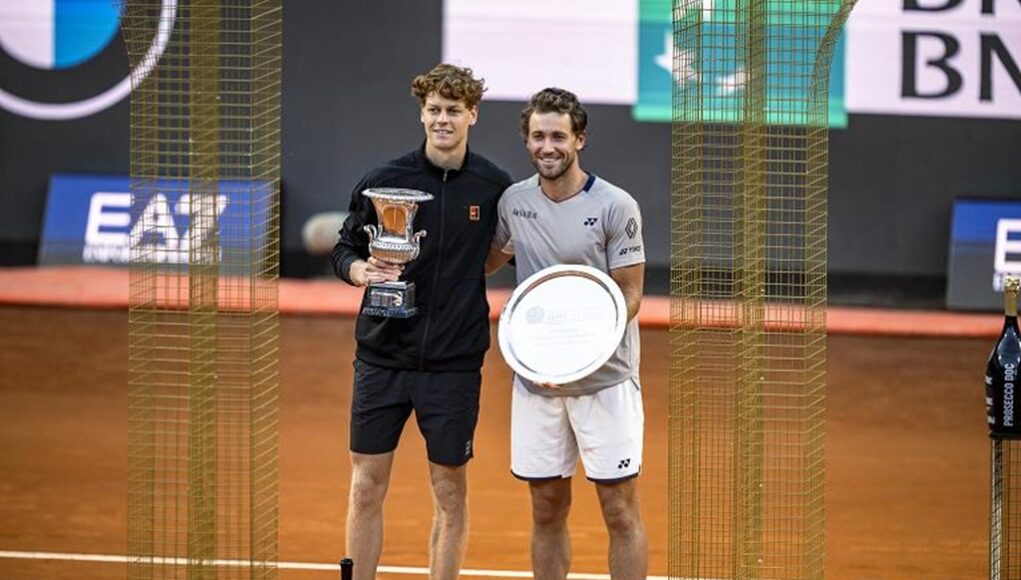 Tennis
