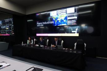 BaxEnergy presenta Piano Industriale 2026–28, piattaforma industriale globale, ricavi ricorrenti