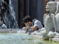 Caldo estremo sull’Italia, due città in allerta massima e 6 bollini arancioni: il bollettino