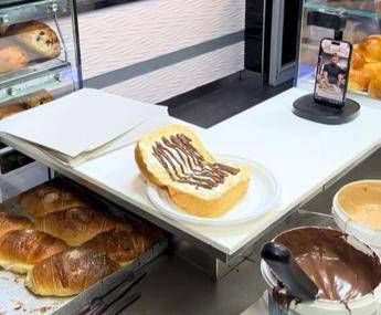 Cornetteria star di TikTok, sospesa l’attività: lavoratori in nero e violazioni igieniche