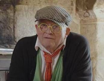 Morto David Hockney, il maestro dell’arte contemporanea aveva 88 anni