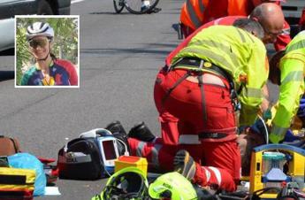 Palermo, auto travolge gruppo di ciclisti: muore una donna