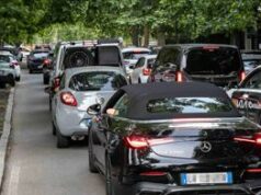 Per recarsi in ufficio se ne va uno stipendio all’anno, i conti della Cna