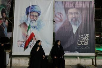 Spiragli diplomatici in Iran, ‘progressi’ per Teheran e Islamabad: Oman media su Hormuz