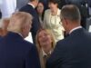 Trump-Meloni, siparietto distensivo al G7: “Io abbandonato”, “Noi sempre amici”