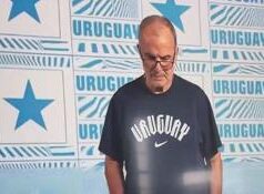 Uruguay, Bielsa protesta contro i ‘nuovi’ Mondiali