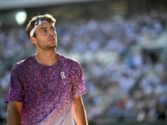 Wimbledon, Cobolli litiga con il suo angolo. Poi la partita viene sospesa