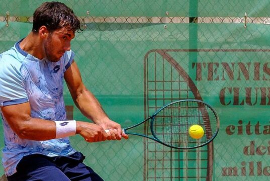 Trofeo TNB-Azimut, Marcello Serafini supera a sorpresa Henry Bernet e vola agli ottavi Trofeo TNB-Azimut