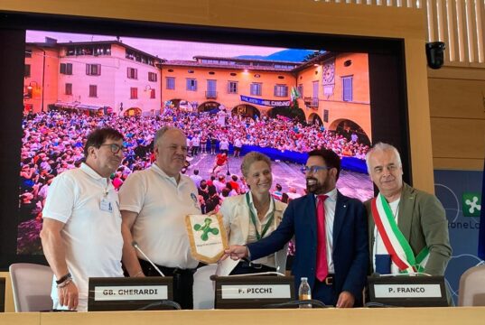 La Corsa delle uova di Gandino presentata in Regione con Federica Picchi e Paolo Franco In Regione Lombardia