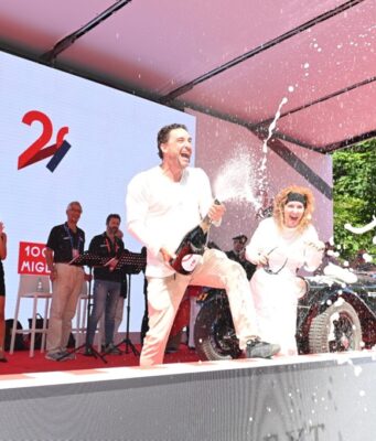 I fratelli argentini Juan e Margarita Tonconogy vincono la 1000 Miglia e rompono il dominio di Andrea Vesco (secondo) 1000 Miglia