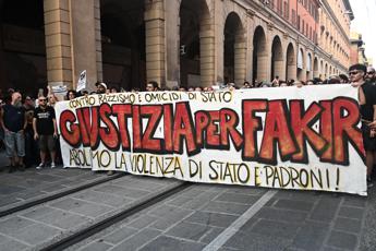 Fakir, conclusa l’autopsia. Il legale della famiglia: “Ipotesi asfissia da compressione”