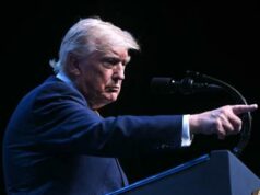 Hormuz, Trump: “Niente pedaggio 20%, faremo accordi commerciali con Paesi del Golfo”