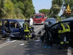 Incidente a Roma, scontro fra due auto in via Appia: un morto e due feriti