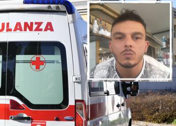 Incidente sul lavoro nel trevigiano, operaio muore schiacciato da un rullo mentre soccorre un collega