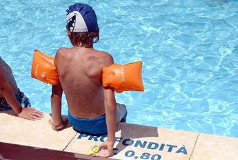 Incidenti in piscina, l’Iss lancia l’allarme: “Molti casi sono evitabili con più sicurezza”