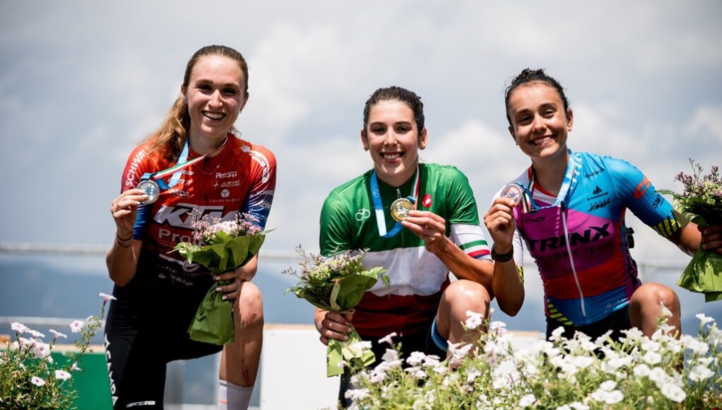 Laura Squarise sul podio tricolore 2 - credit Alessio Pederiva Trinx Factory Team