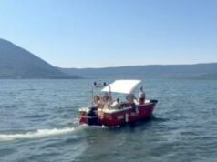 Marito Roccella disperso, ricerche senza sosta nel lago di Vico: operazioni difficili per il fondale pieno di alghe