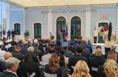 Scontro tra treni ad Andria, Mattarella a cerimonia per decennale: commozione tra parenti vittime