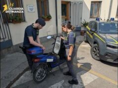 Sequestrati in tutta Italia migliaia di scooter illegali: venivano venduti come bici elettriche