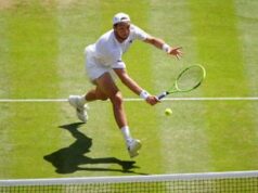 Sinner-Struff, al tedesco ‘cade’ la pallina e il punto è da ripetere: cos’è successo a Wimbledon
