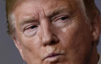 Trump più ricco con le criptovalute, ma molti suoi fan sono in rosso: l’analisi del Wall Street Journal