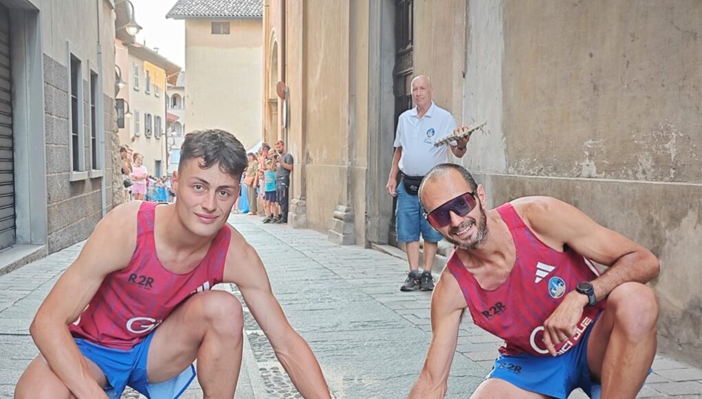 gli atleti Corsa delle uova