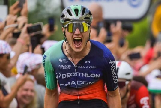 Tour de France, Olav Kooij anticipa tutti nella quinta tappa Tour de France