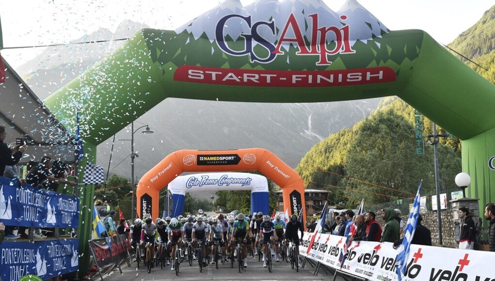 partenza-gavia-mortirolo Granfondo Gavia e Mortirolo