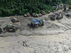 Alluvione in Nepal, l’italiano tratto in salvo: “In pullman a 20 metri dal disastro, un’onda gigantesca di fango e detriti, poi il boato”