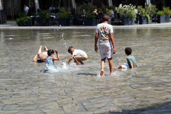 Caldo estremo sull’Italia, ancora afa record: oggi il picco con 27 città in allerta