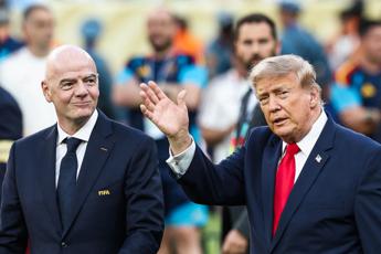 Fifa, Infantino trema e chiede aiuto a Trump (che non risponde)