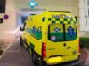 Guida un’ambulanza e lavora sei giorni al mese: “Guadagno 2300 euro”
