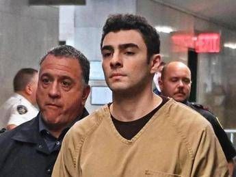 Luigi Mangione, processo rinviato dopo la dichiarazione di colpevolezza