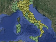 Maltempo, allerta meteo gialla per temporali oggi lunedì 17 agosto: la mappa delle 13 regioni a rischio