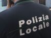 Milano, agenti polizia locale: commissaria ai domiciliari, restano in carcere gli altri 4