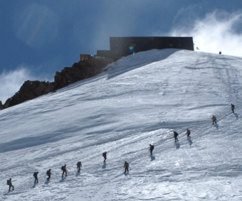 Ritrovati i corpi di due alpinisti belgi scomparsi nel 1992, identificati grazie al Dna