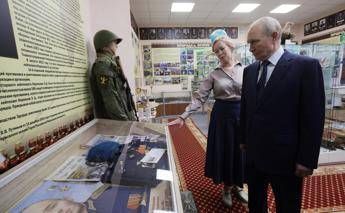 Russia, Putin visita per la prima volte le isole Curili: ferma protesta del Giappone