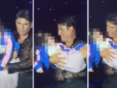 Sal Da Vinci nella bufera, abbraccia e bacia una bambina disabile durante il concerto: è polemica